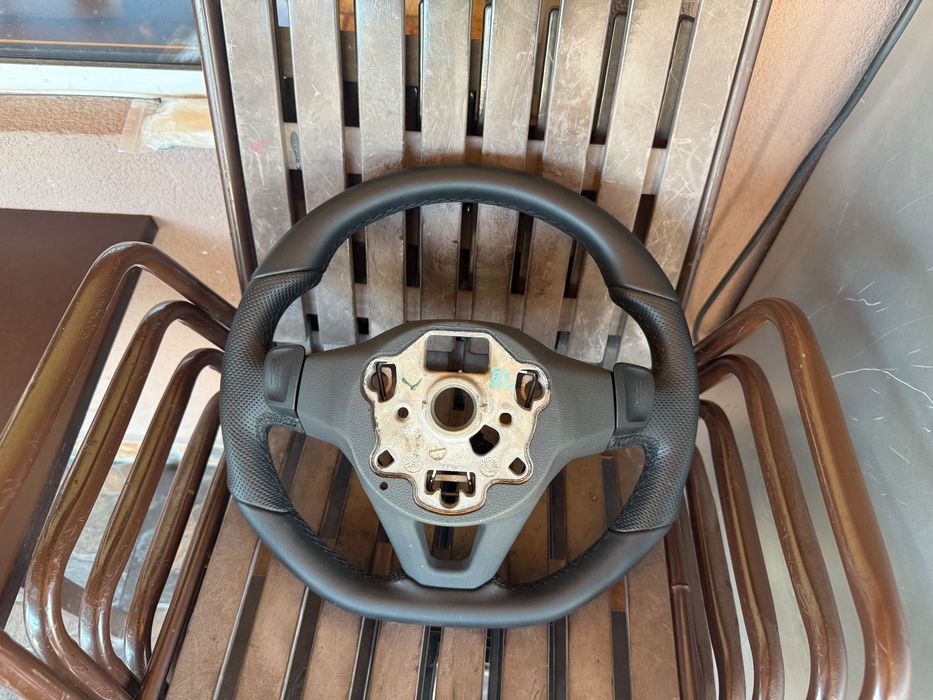 Волан за VW GOLF 8