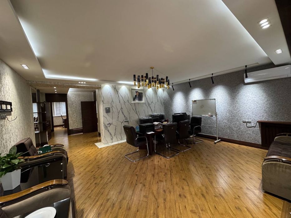 Аренда Офис 4/1/4 Ц-1 , 108 м2