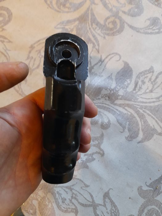 Ръкохватката за пушка помпа и кобур за Макаров