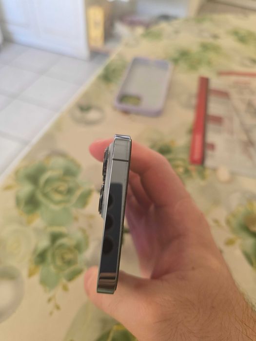 Iphne 13 Sierra Blue неразличим от нов