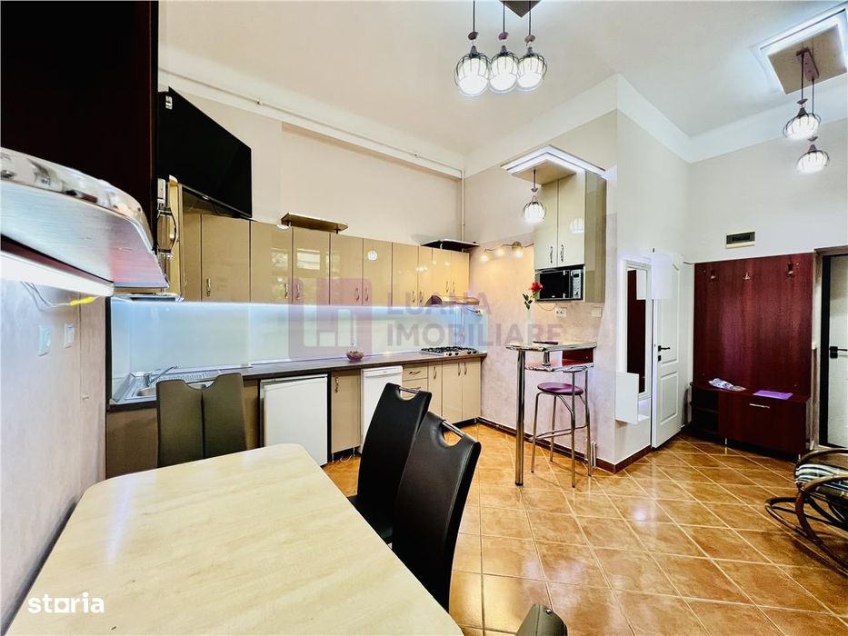 Apartament 2 camere  de inchiriat | curte | recent renovat | Constanti