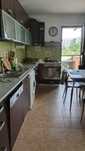 Apartament 4 camere -singur pe etaj