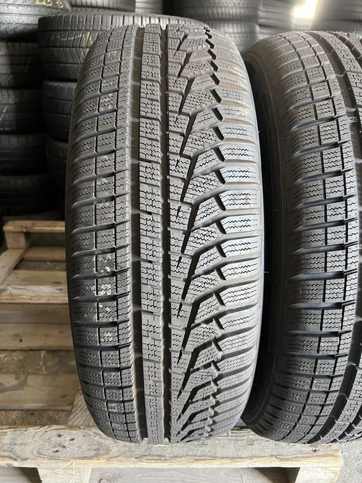2 anvelope de iarna 235/65/17 Hankook 8.5 mm!