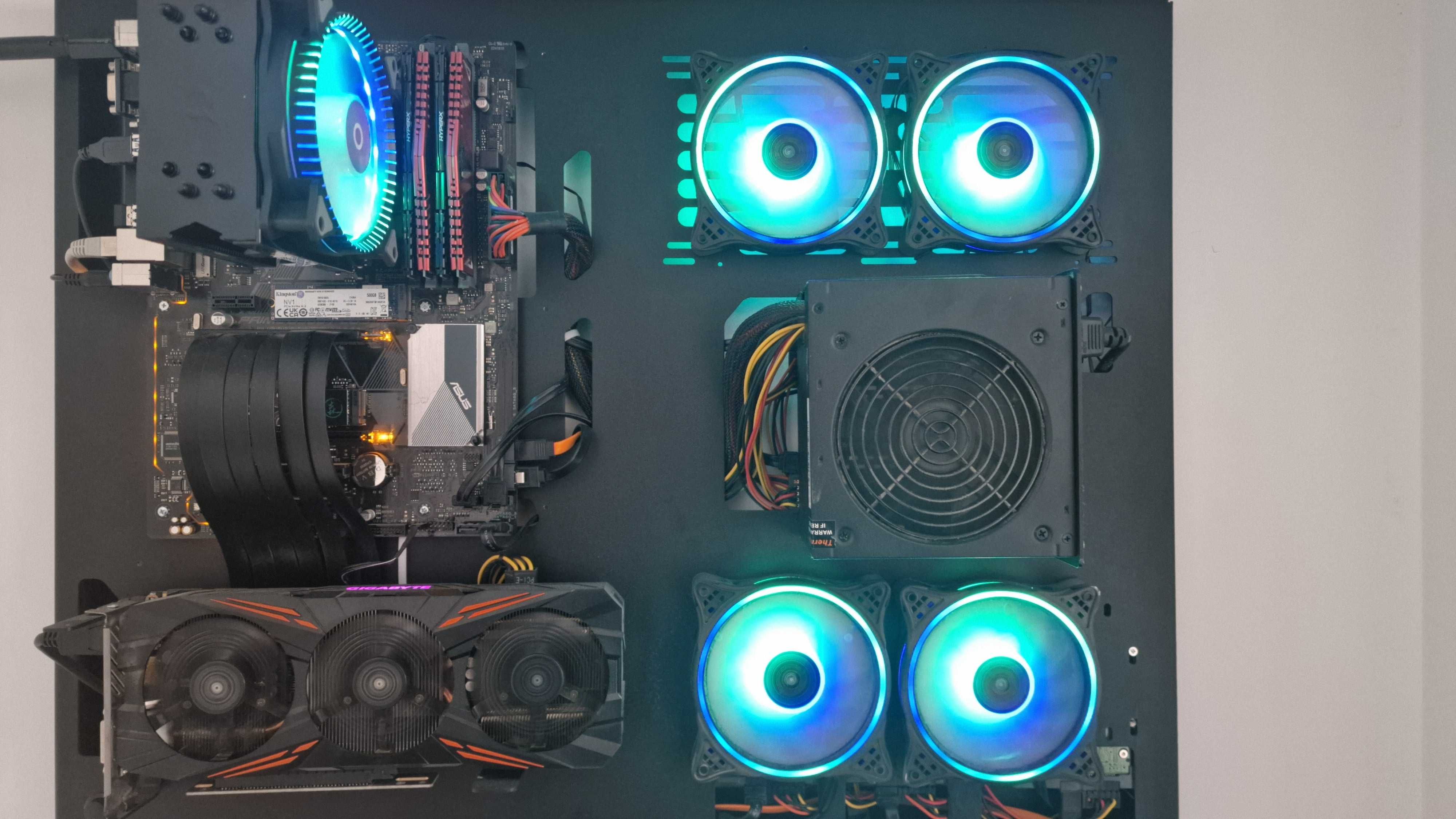 CPU I5-8400, Nvidia GTX 1070, 32 GB RAM, Sursa 500W, Asus B360 PLUS