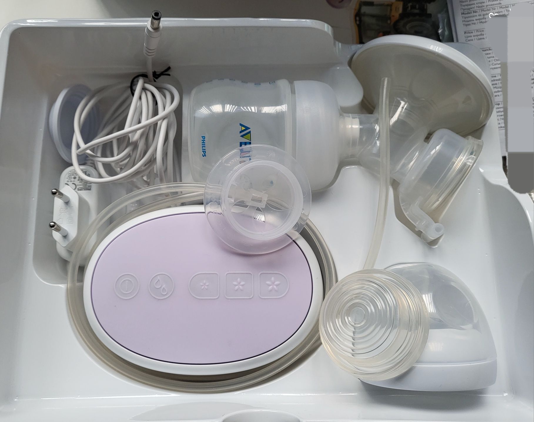Електрическа помпа за изцеждане Phillips Avent Comfort + подаръци