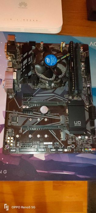 KIT Gigabyte B460 HD3 + I3 10105T 3.00 GHz + 8 GB Corsair DDR4 2400MHz
