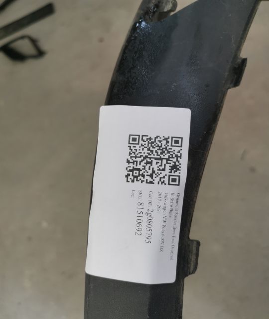 Орнамент Спойлер Предна Броня Оригинален В Добро Състояние Фолксваген