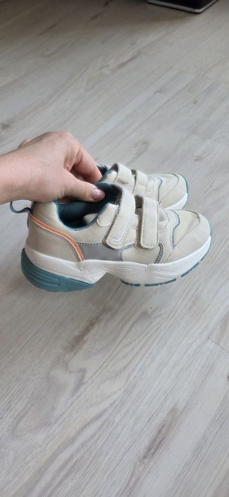 Детски обувки и ботушки