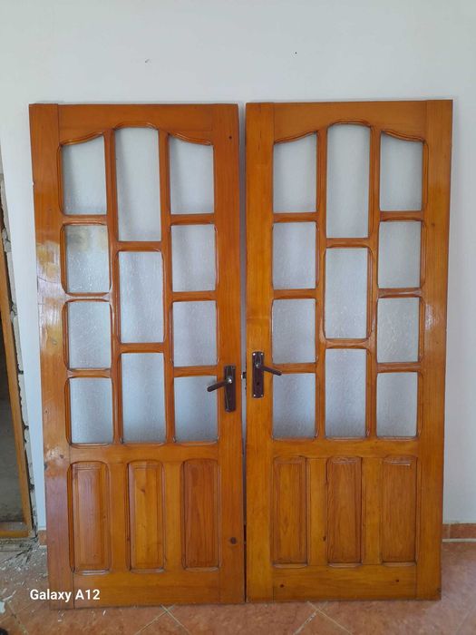 De vânzare patru uși de interior