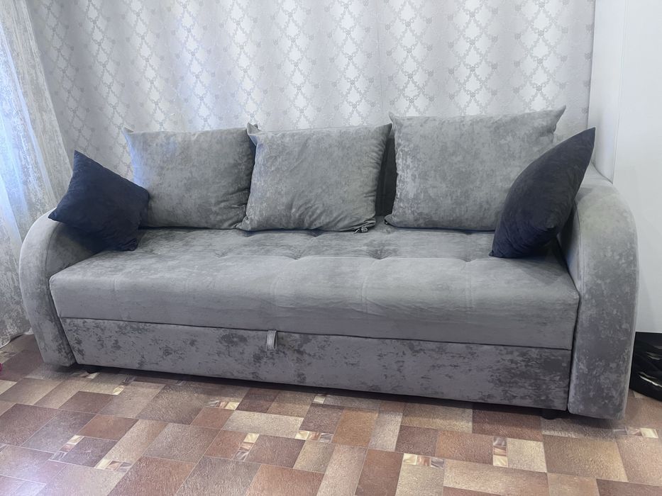 Продам диван в хорошем состояний