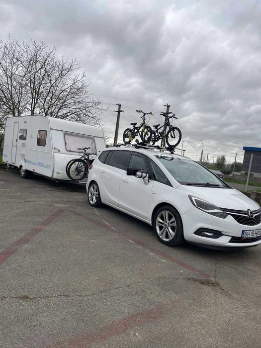 Vând Rulota Caravelair Antares Luxe 490 cu pat dublu și pat suprapus