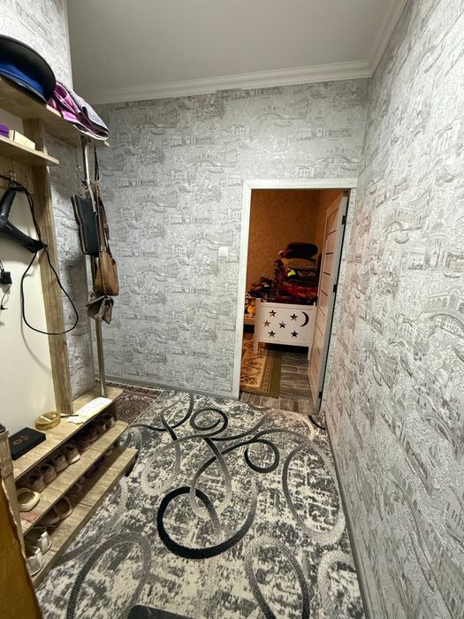 Прадаётся 1х 8микрарайоне Новая планировка можно через банк 40квадрат