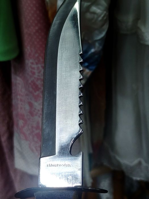 Cutit vechi cu toc rigid