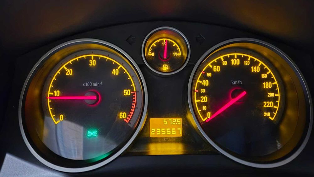 Opel Astra H GTC