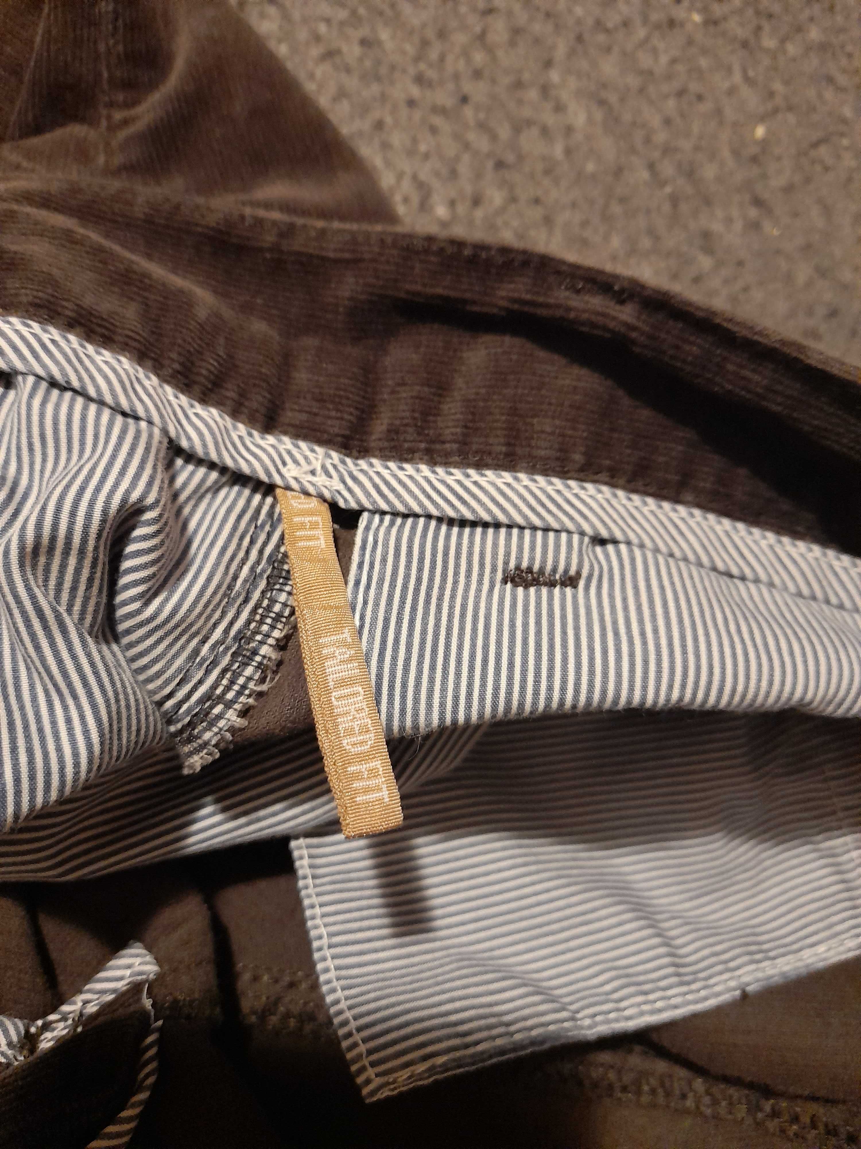 Pantaloni barbati Tailored Fit