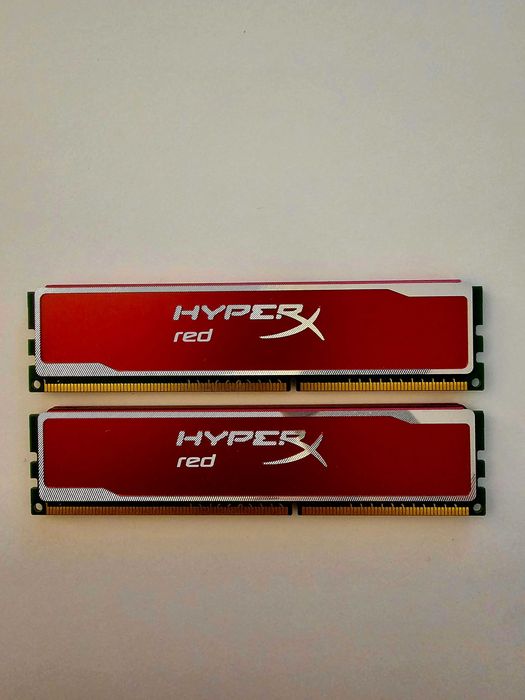 Kit memorie ram Kingston HyperX Red 8GB (2 x 4GB) DDR3