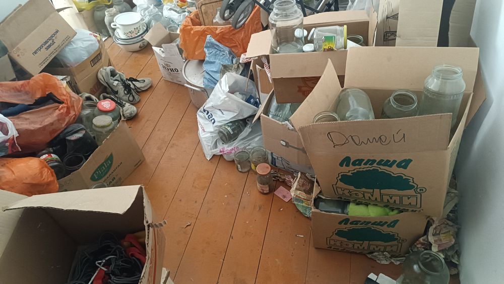 Продам банки Банки бу Размеры разные,крышки ест