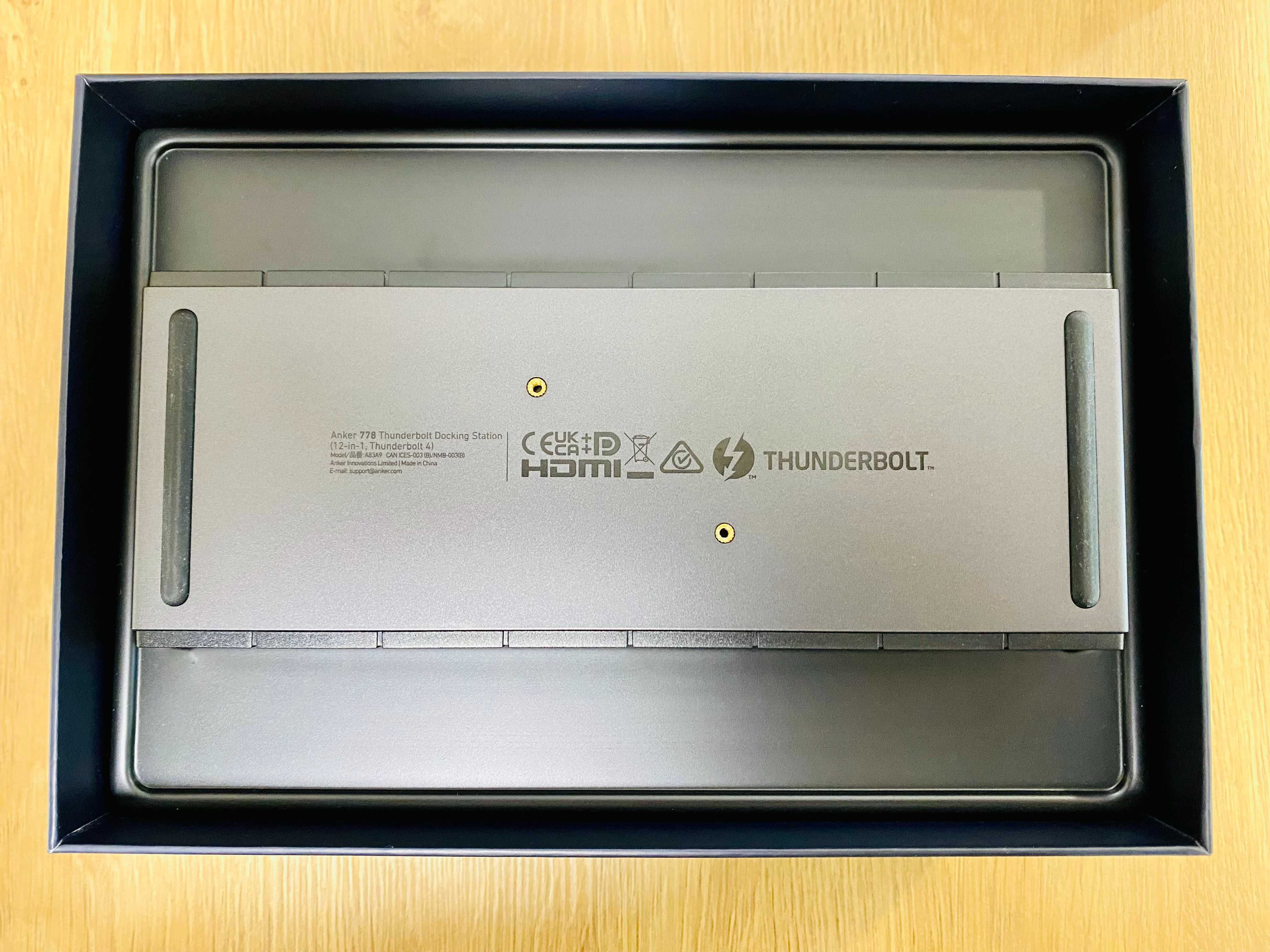 ЧИСТО НОВА ! Докинг Станция Anker 778 Series 7, 12-in-1, Thunderbolt 4