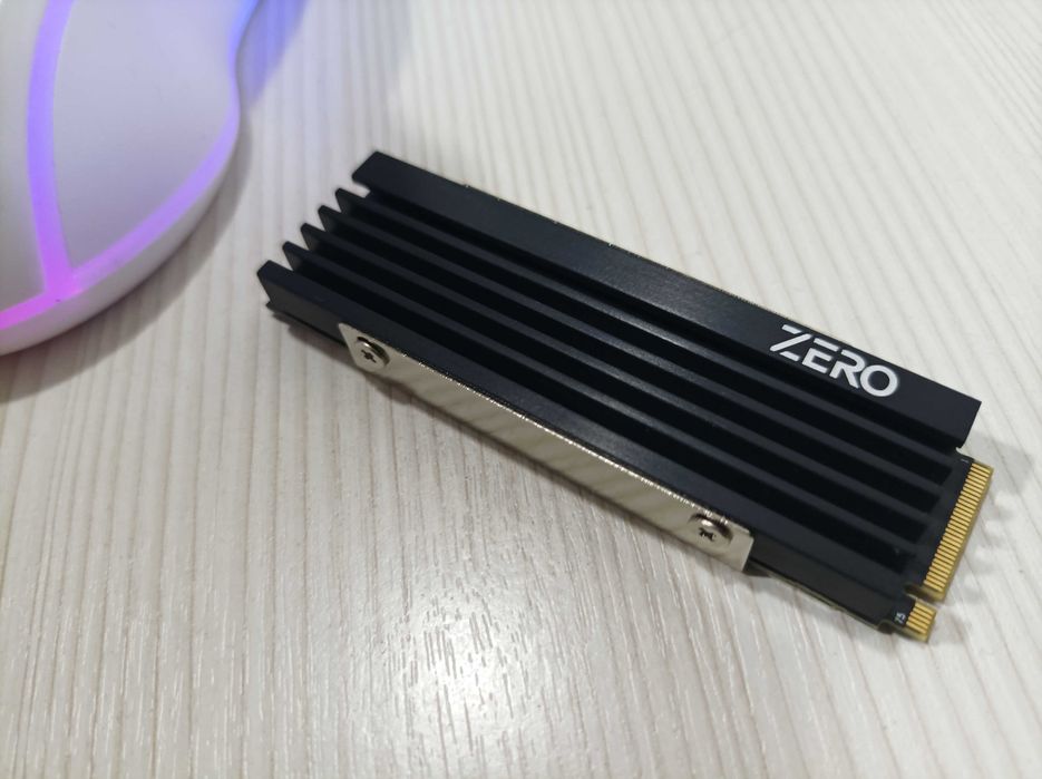 SSD M2 NVMe Western Digital SN730 1Tb в идеале