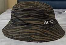 Шапки Wesc двулицева