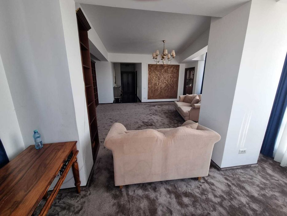 Apartament cu 2 camere Pacurari, 100 mp