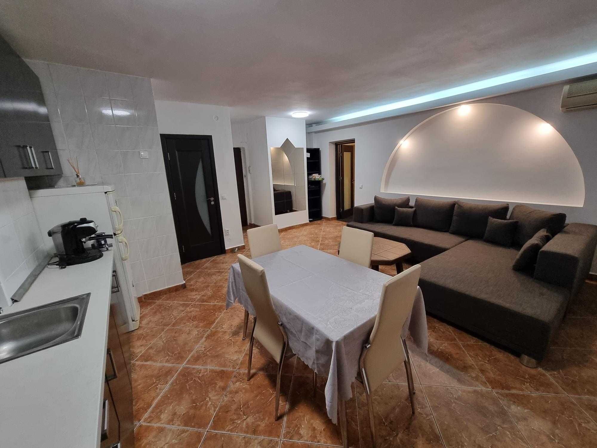 Particular inchiriez ap 2 cam Unirii / Cantemir, langa metrou, spatios
