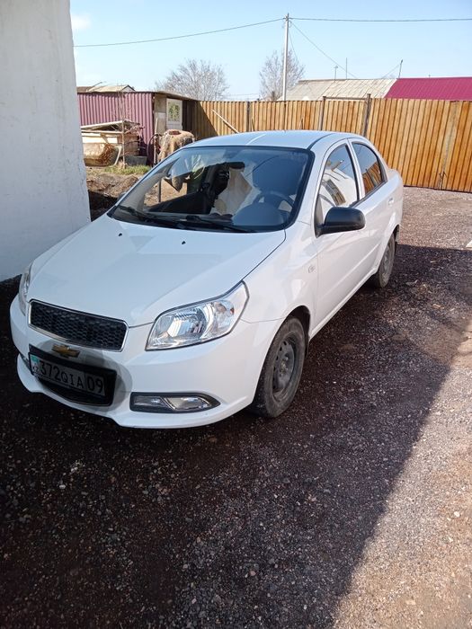 Авто шеврале нексия