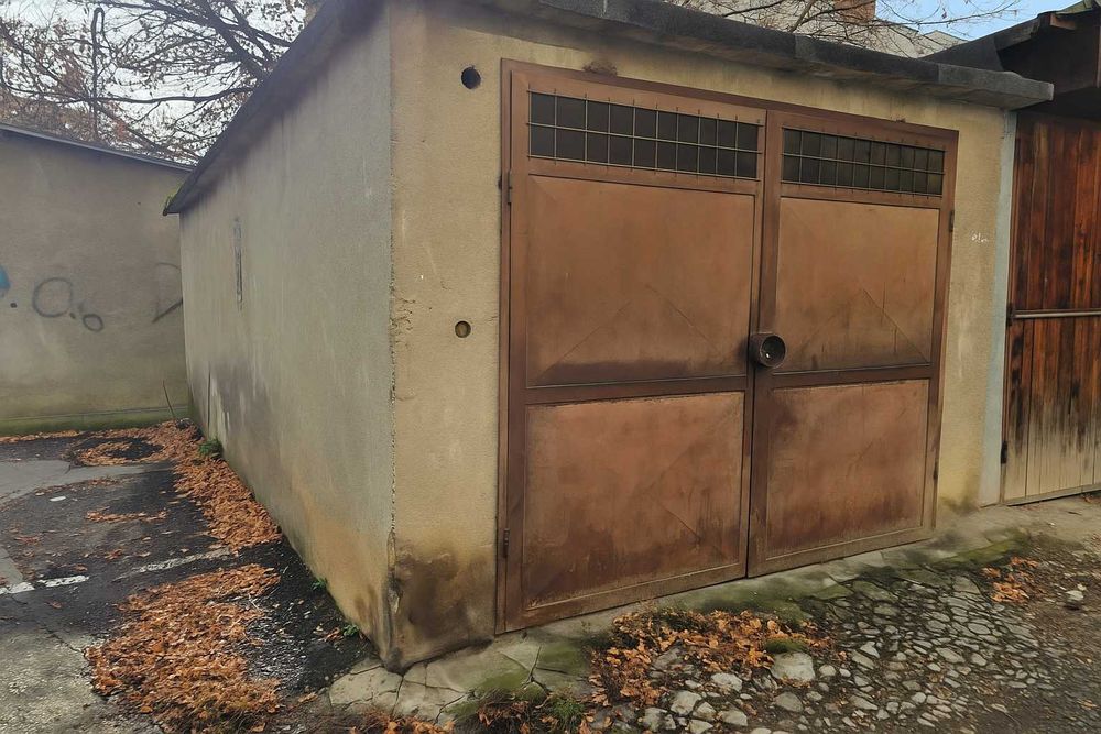 Garaj monobloc din beton, 3 x 6M