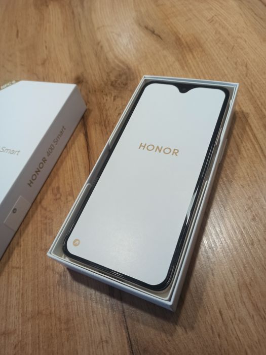 Телефон Honor 400 Smart 5G ЧИСТО НОВ! + Подарък!!
