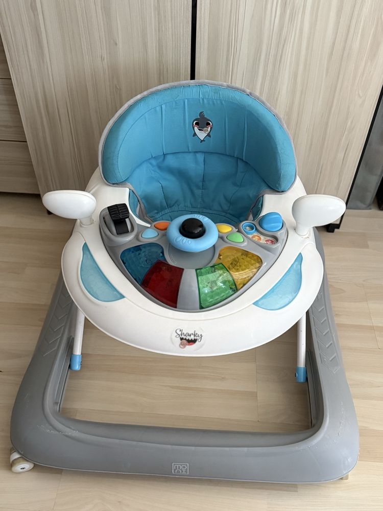 Продавам проходилка/ паяк Moni - Sharky, Синя