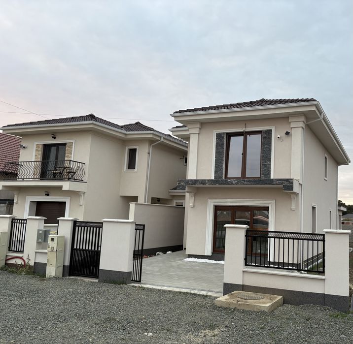 PROPRIETAR OFER SPRE VANZARE CASA 163 mp, 3 dormitoare 3 bǎi. Duplex.