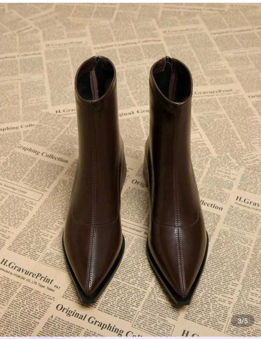 Дамски ботуши и боти