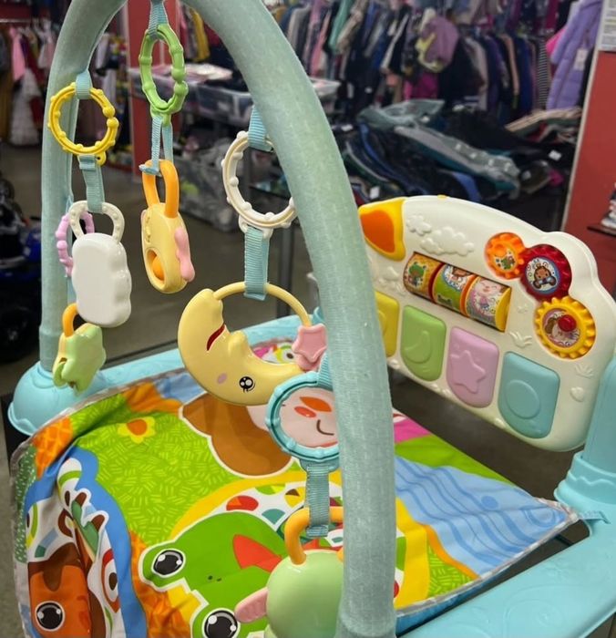 Продам развивающий коврик.