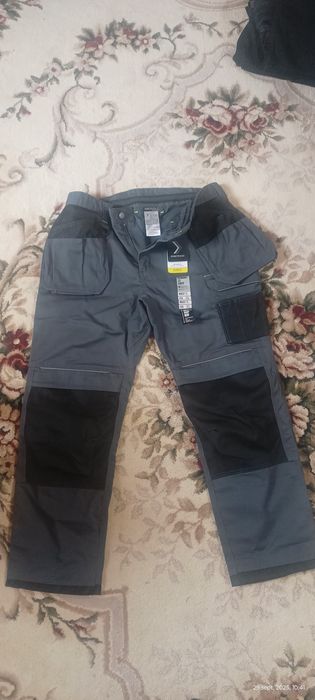 Pantaloni muncă mărimea 52