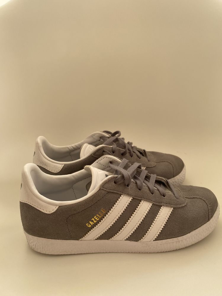 Sneakers Adidas Gazelle, marimea 35.5