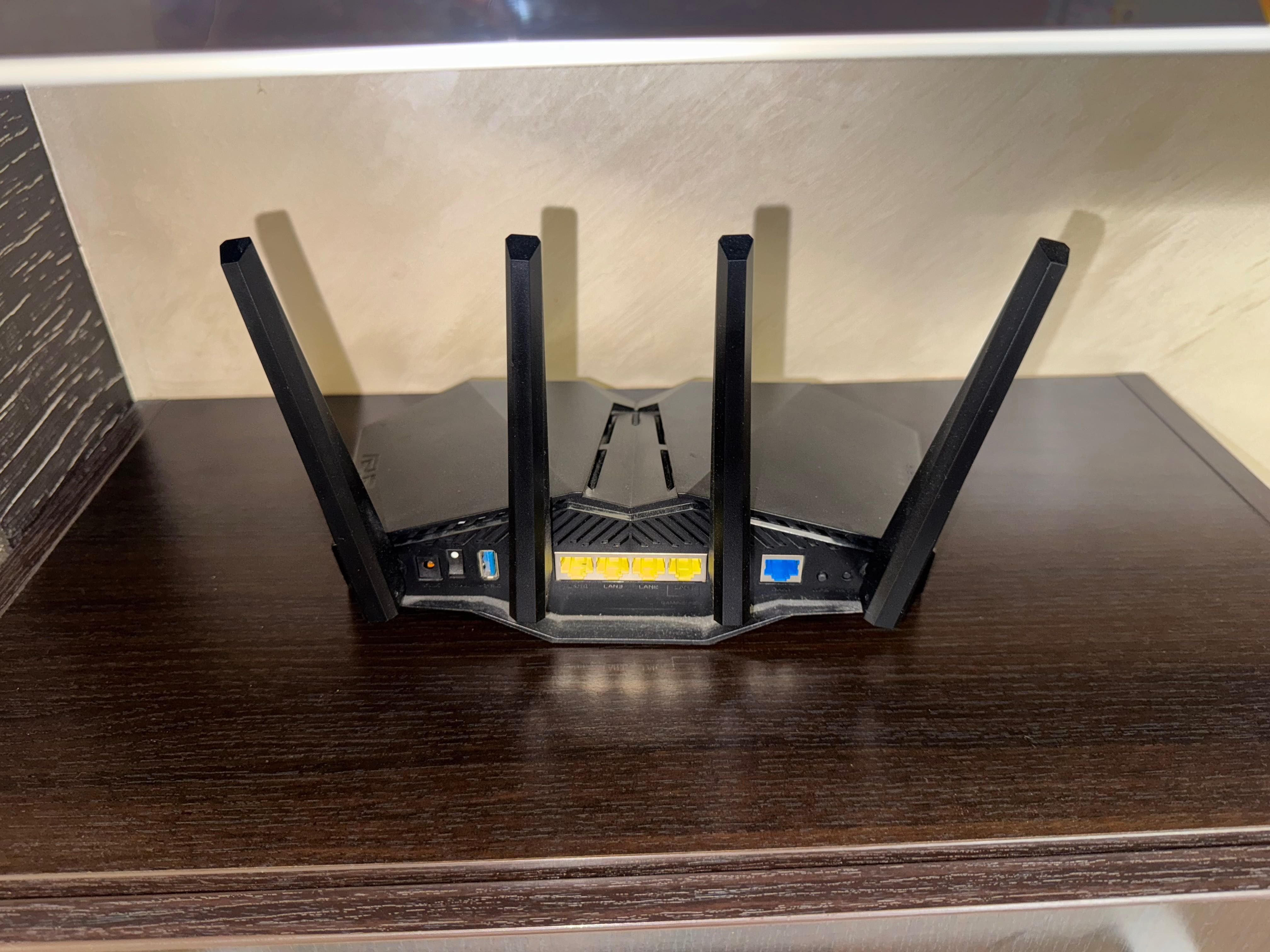 ASUS RT-AX5400 – WiFi 6 рутер с AiMesh