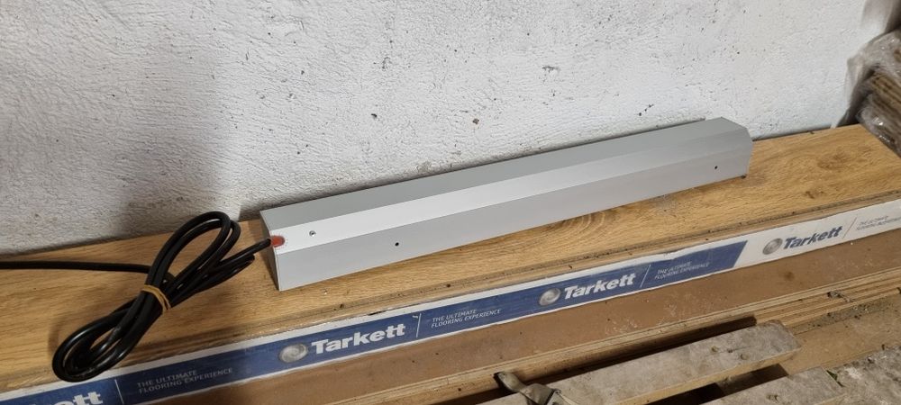 Vând Lămpi mobila bucatarie cu priza