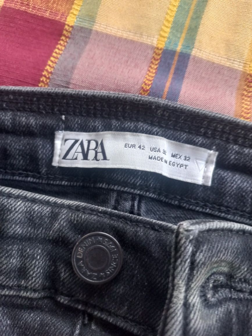 Vand blugi Zara preț 70 lei