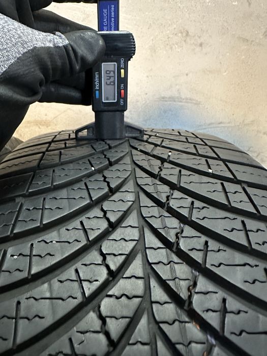 Гуми 235/45/18 GOOD YEAR Vector 4 Season