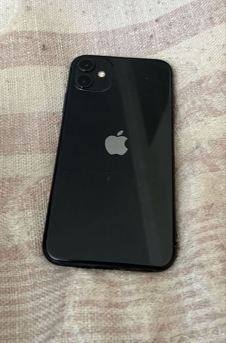 IPhone 11 black 64  g