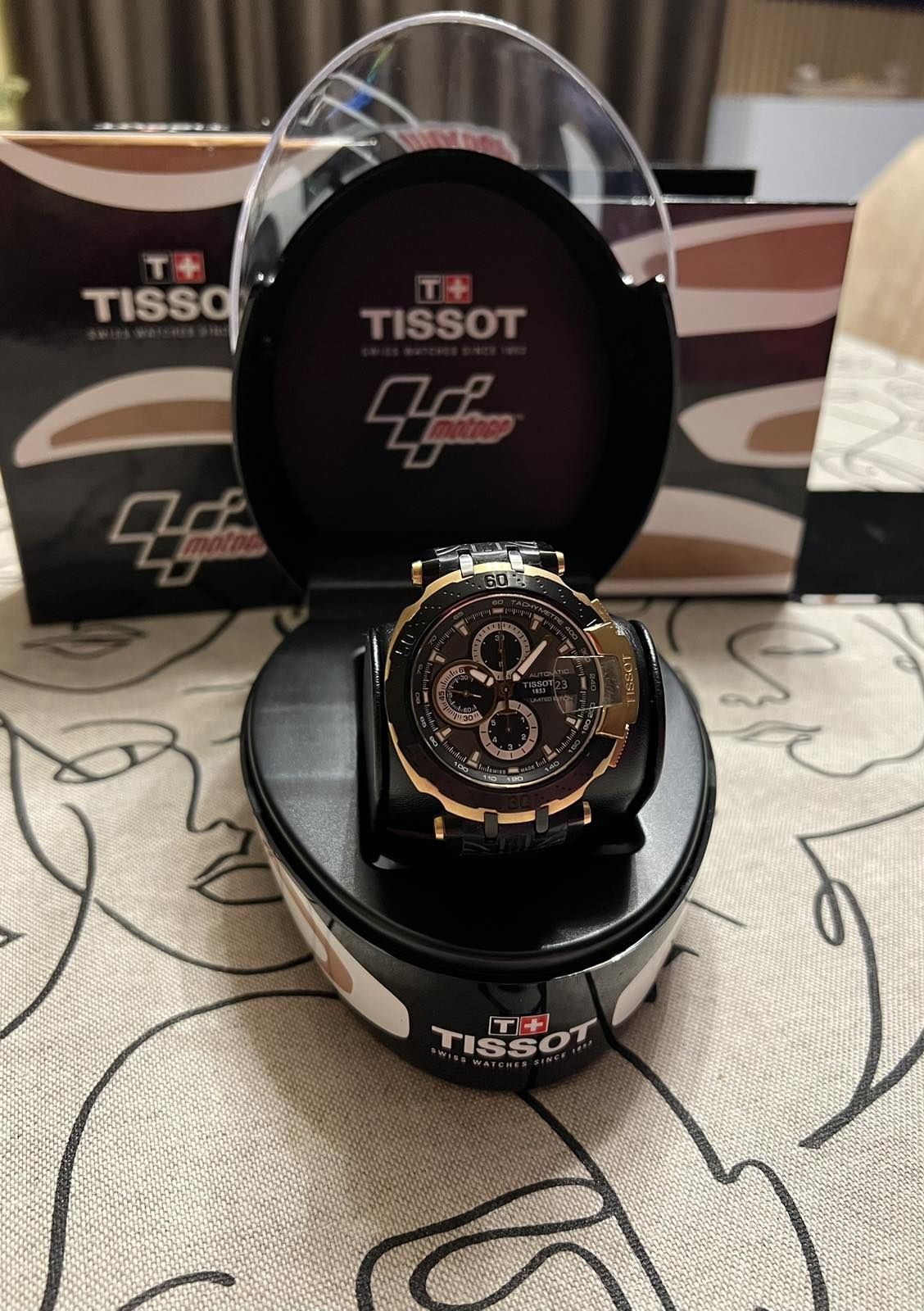 TISSOT уникален мъжки часовник