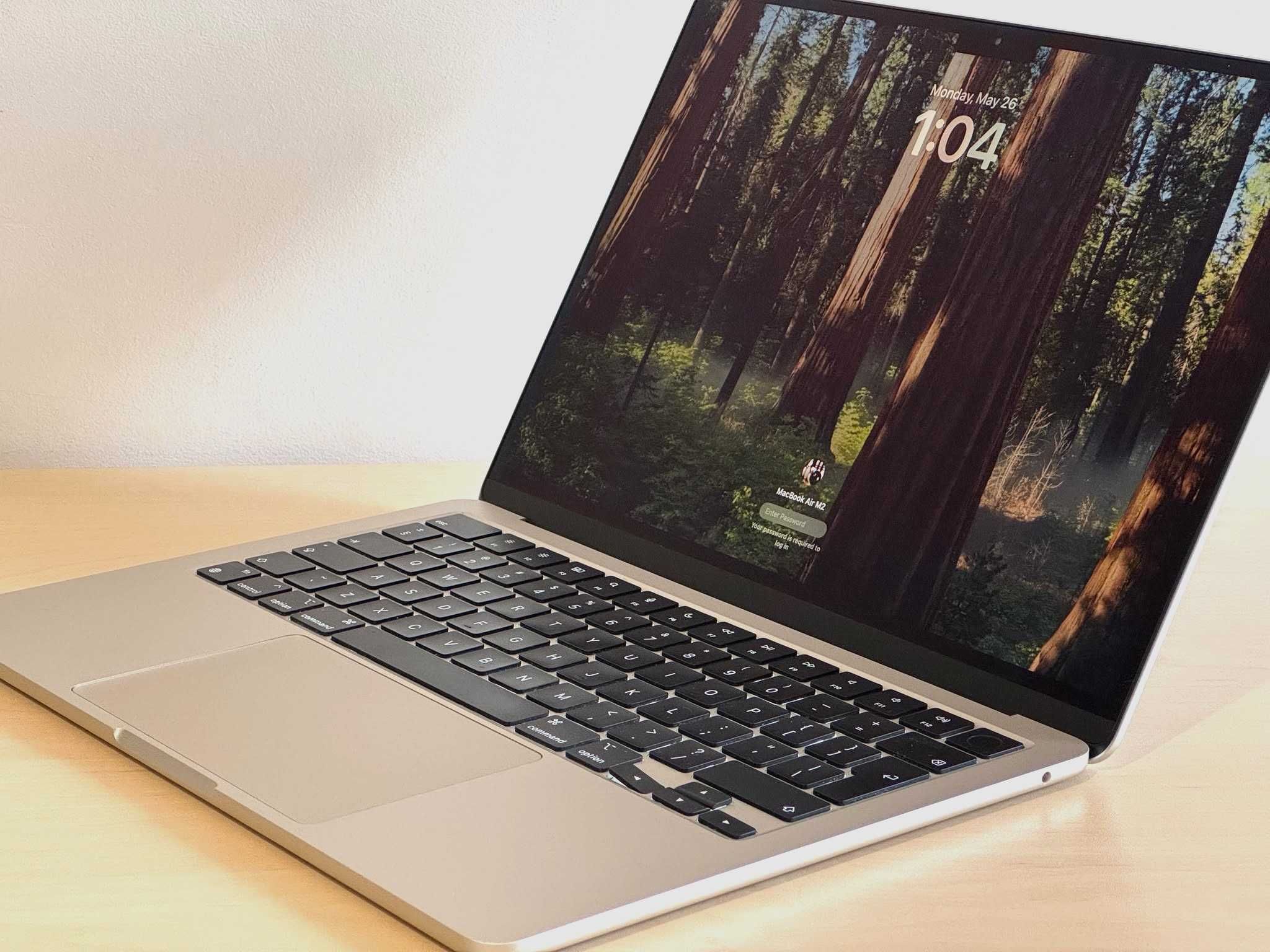 Бартер! Macbook Air M2 2022 / 256+8GB.
