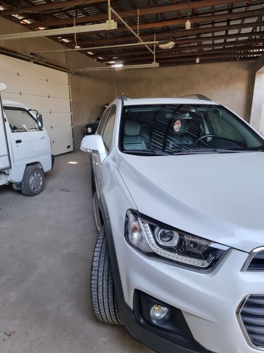 Продаеться Chevrolet Captiva 4