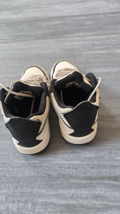Vand Nike Jordan copii marimea 35.5