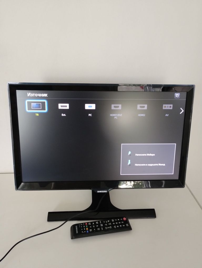 TV Samsung T22E390EW