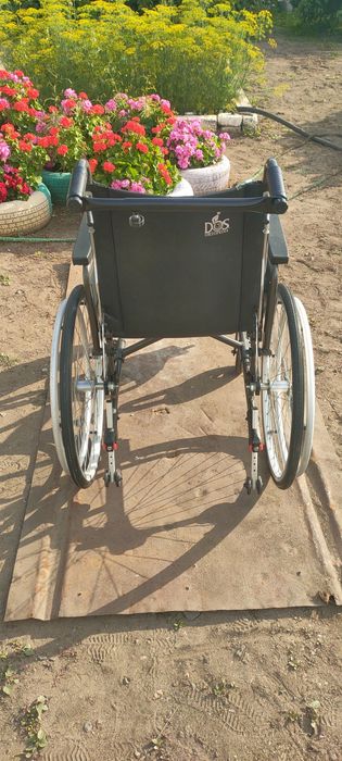 Инвалидная коляска