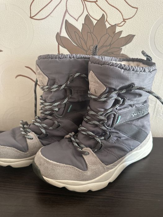 Отдам 3 пары детсткой  обуви  за 5 тысяч тенге