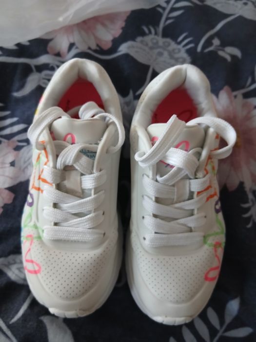 Детски маратонки Skechers spread the love
