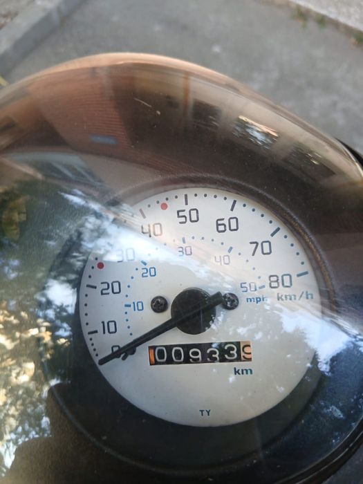 Piaggio Zip 2022 49cc se conduce cu B
