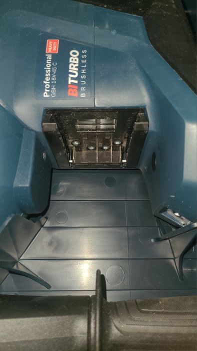 Акумулаторен къртач BOSCH GBH 18V-45 C BiTurbo Brushless